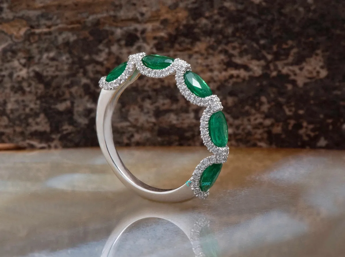 1 carat emerald diamond ring