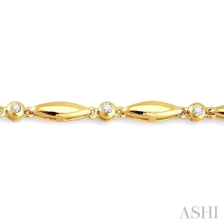 1/4 ctw Boat Shape Round Cut Diamond Bracelet in 10K Yellow Gold