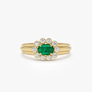 14k Oval Shaped Emerald with Bezel Hale Setting Ring