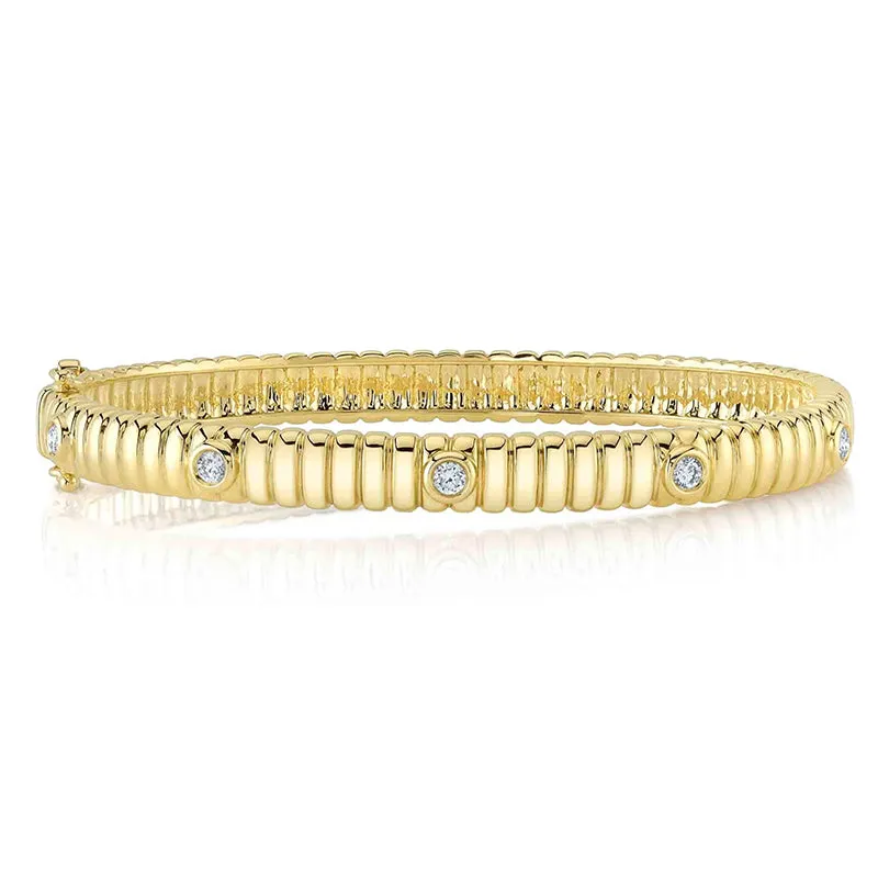 14K Yellow Gold 0.33ctw Diamond Bezel Bangle Bracelet - SC55026033ZS