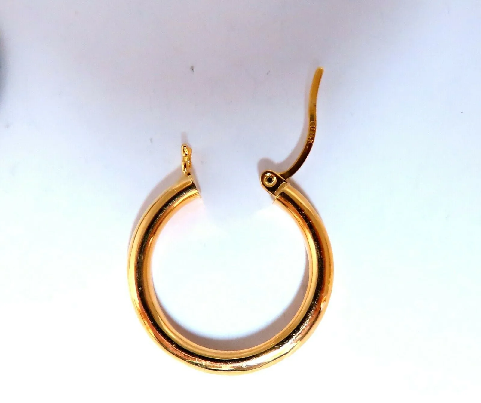 14Kt Gold Hoop Earrings Tubular Plain .88 inch long