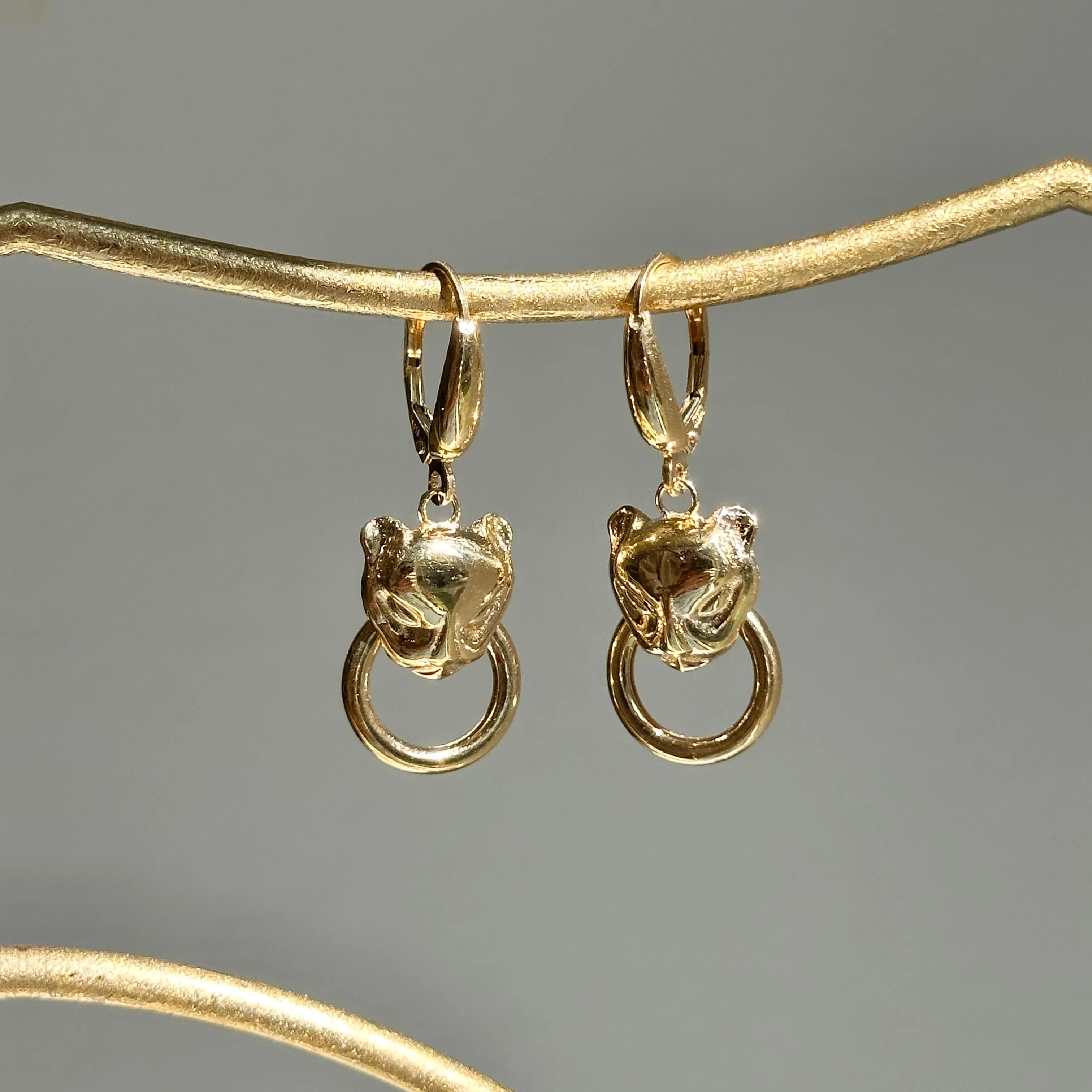 14KT Yellow Gold Panther Head   Ring Lever Back Earrings
