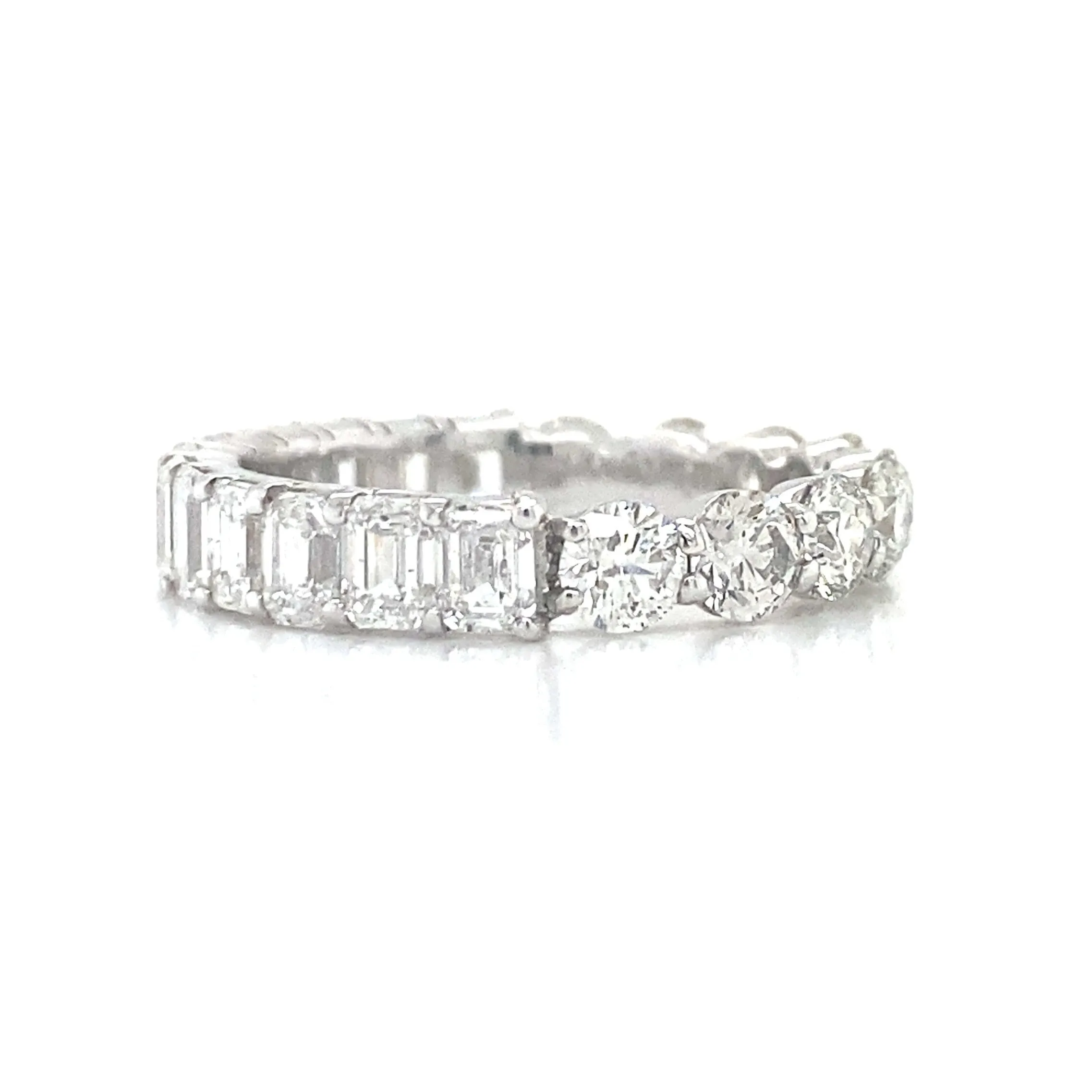 18K White Gold Round   Emerald Eternity Band
