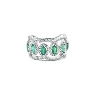 18kt White Gold Emerald & Diamond Ring