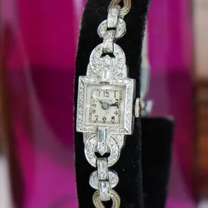 1940 HAMILTON Ladies Watch 17 Jewels Grade 721 Platinum and Diamond Case U.S.A. Wristwatch