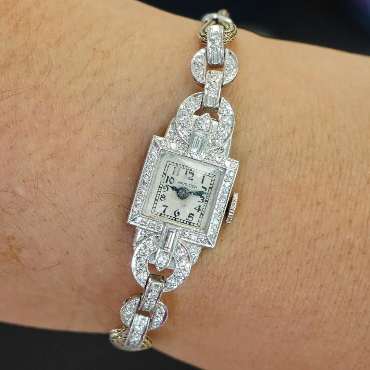 1940 HAMILTON Ladies Watch 17 Jewels Grade 721 Platinum and Diamond Case U.S.A. Wristwatch