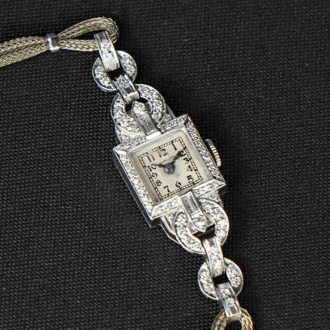 1940 HAMILTON Ladies Watch 17 Jewels Grade 721 Platinum and Diamond Case U.S.A. Wristwatch