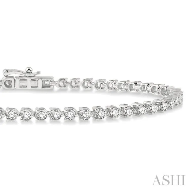 3 ctw Tri-Prong Round Cut Diamond Tennis Bracelet in 14K White Gold