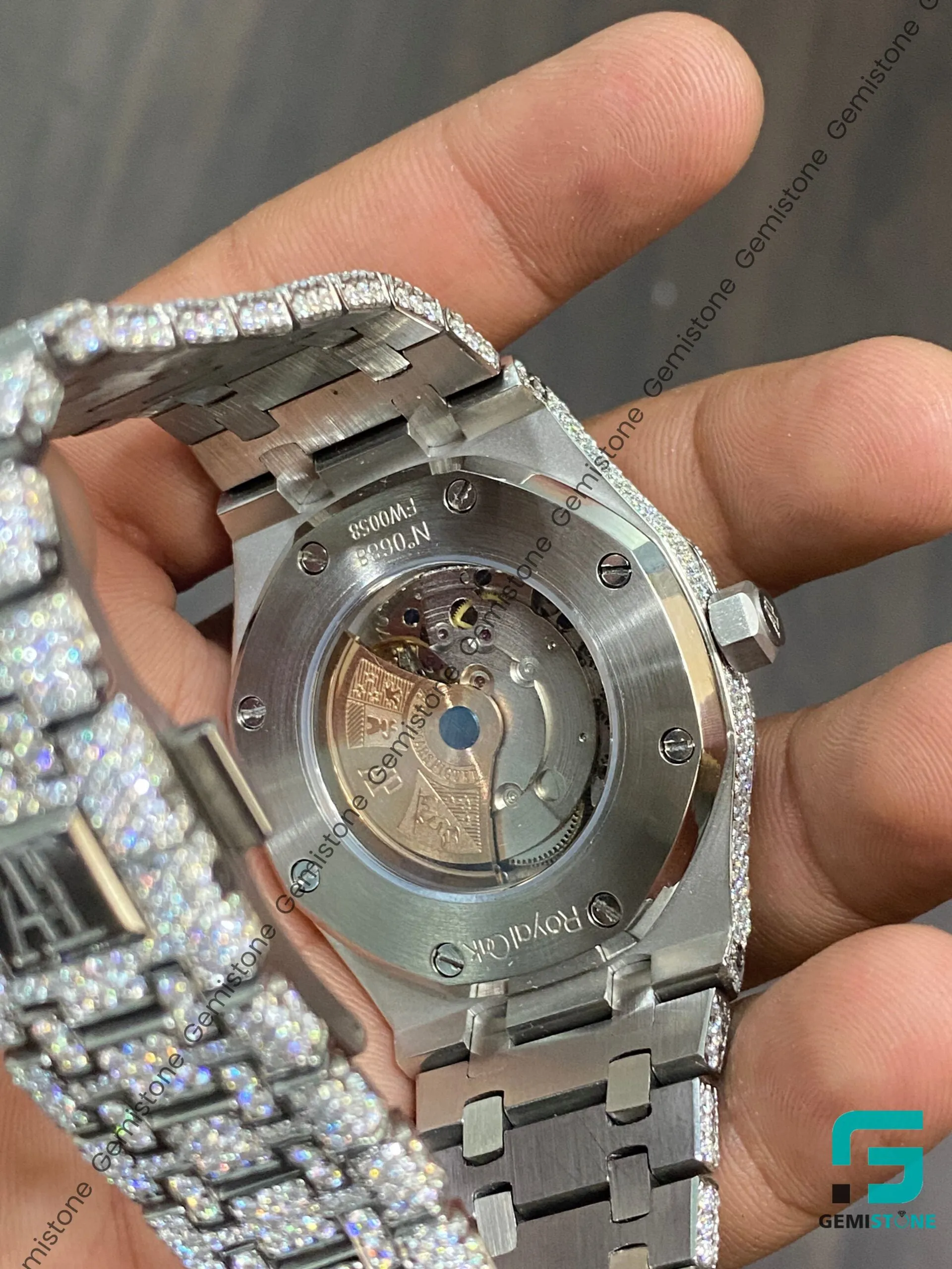 41mm Fully Diamond Studded Automatic Colorful Arabic Number Moissanite Watch
