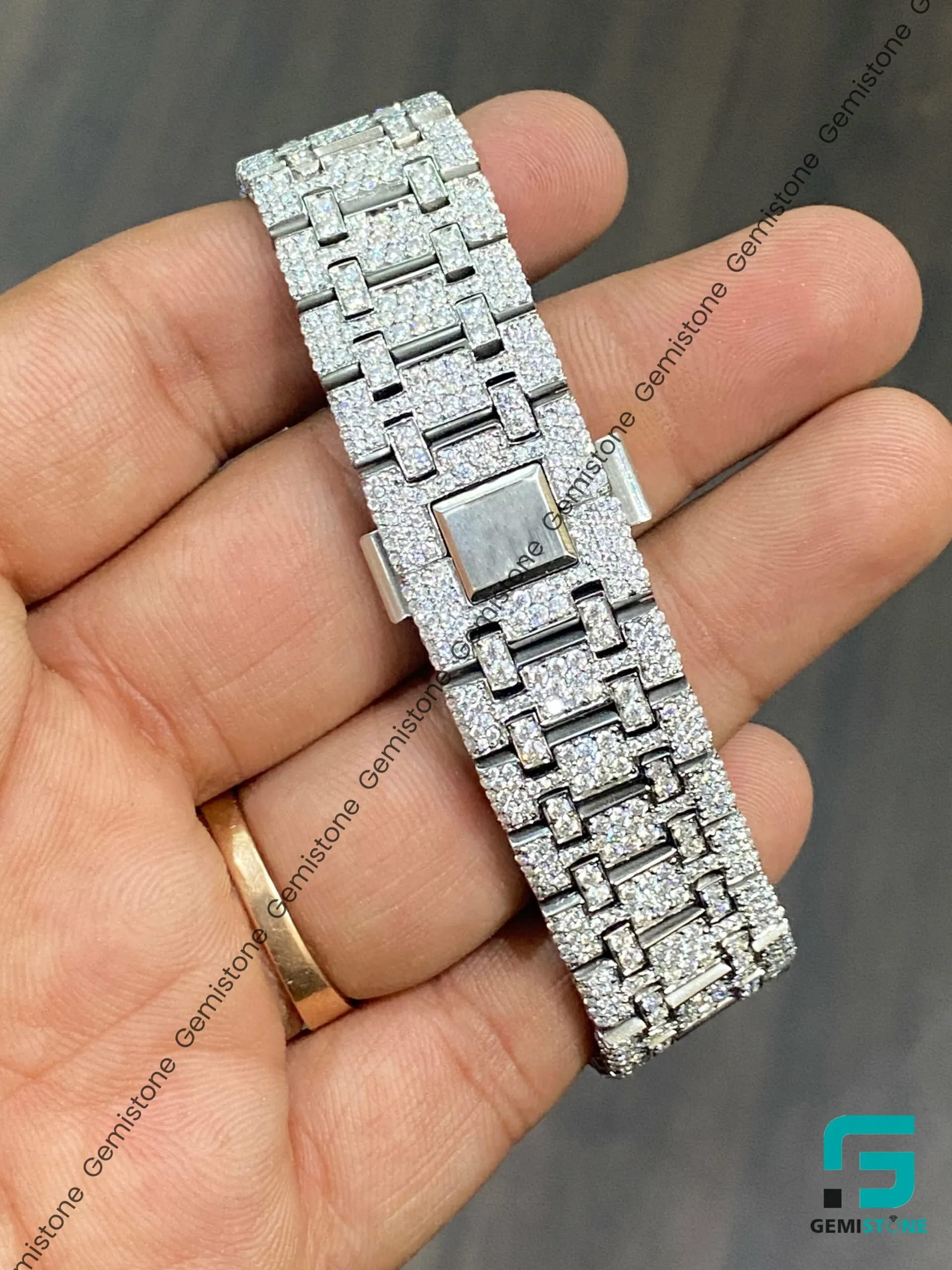 41mm Fully Diamond Studded Automatic Colorful Arabic Number Moissanite Watch