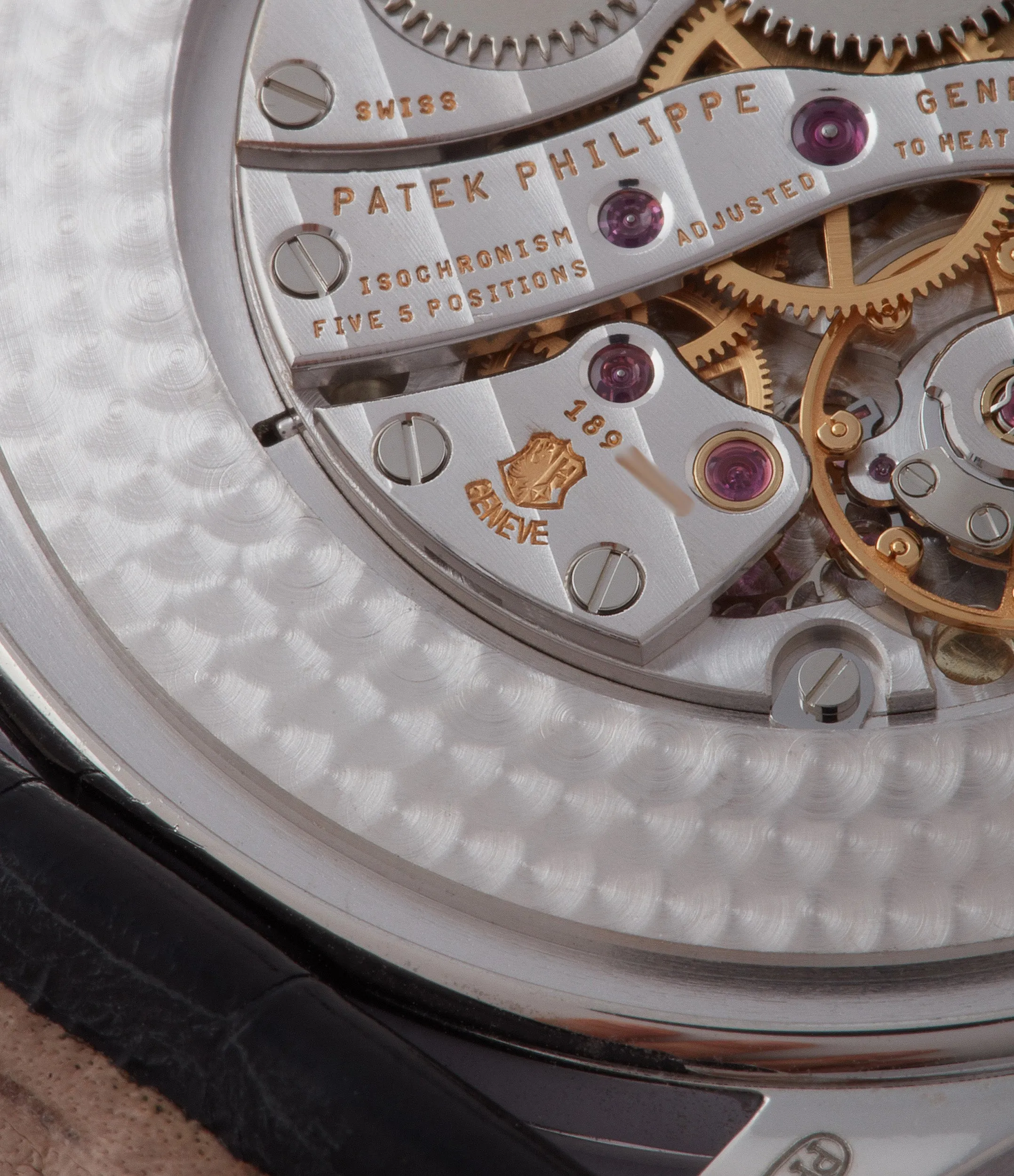 5196P-001 | Tiffany-signed | Platinum
