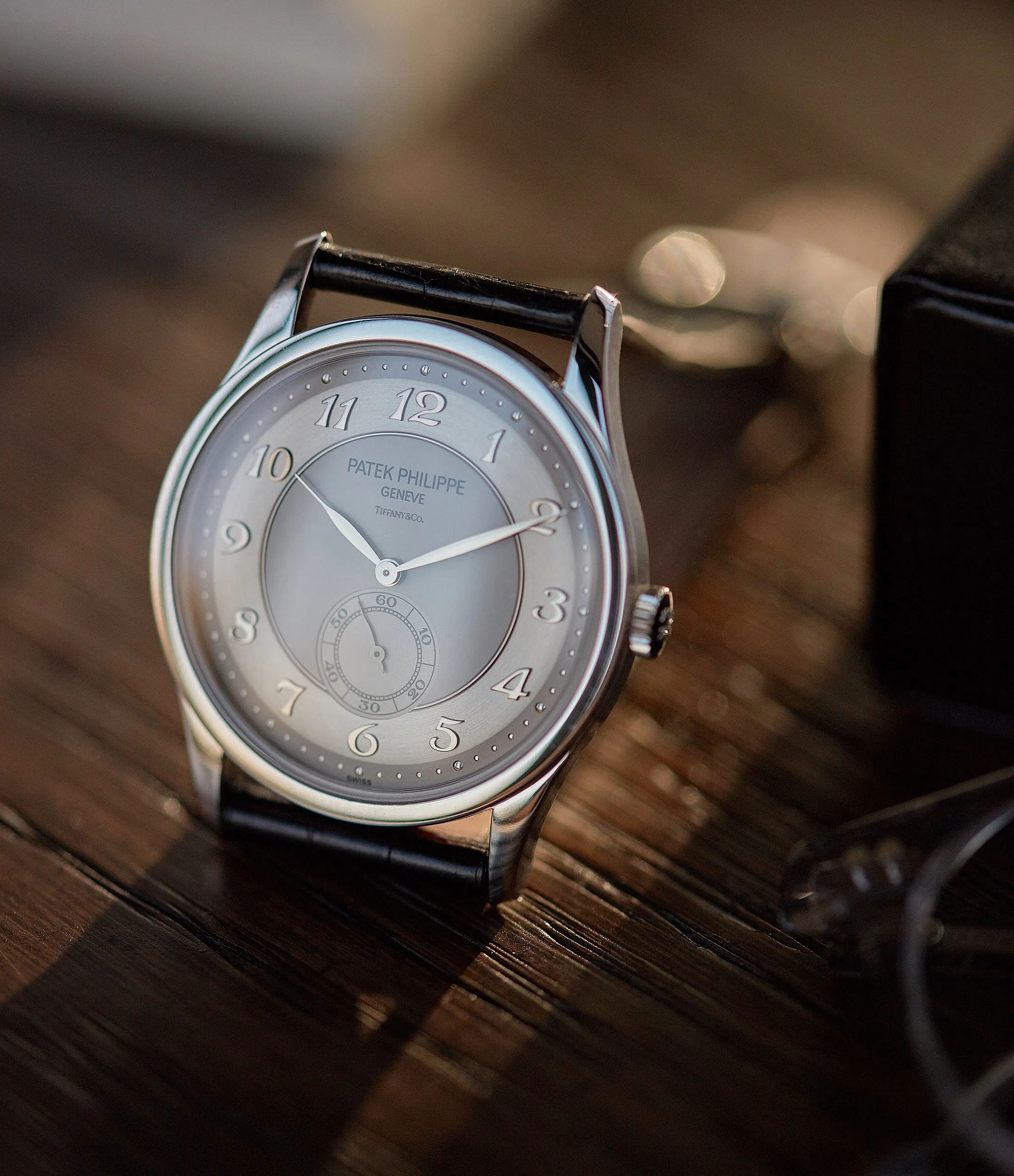 5196P-001 | Tiffany-signed | Platinum