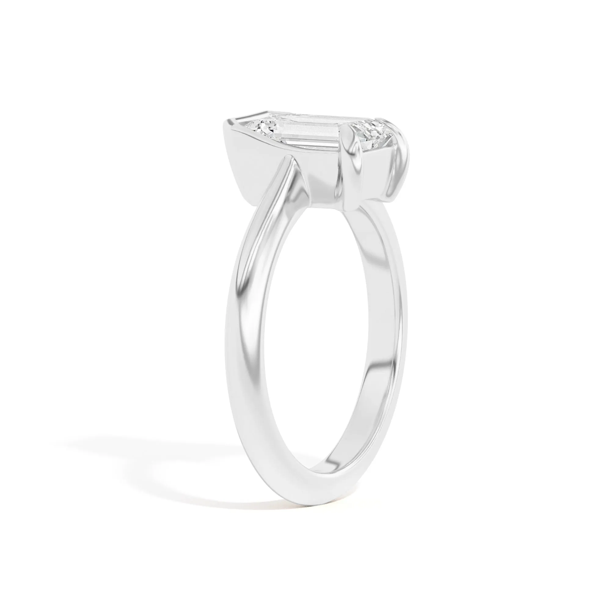 Ando Emerald Sloping Semi-Bezel Ring
