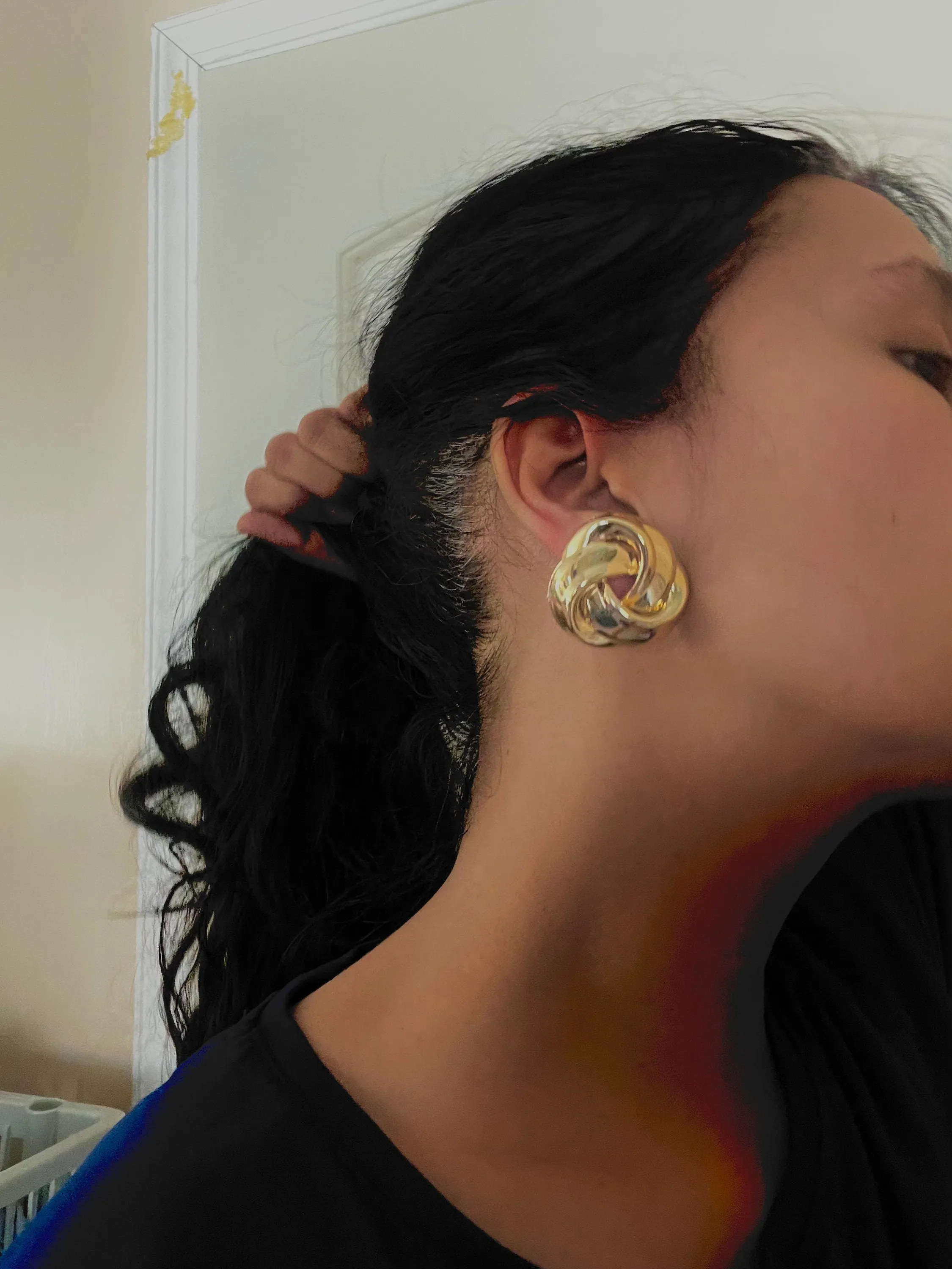 Big gold clip on earrings , gold studs  gold clip round studs large , round gold earrings , chunky gold studs no piercing metal