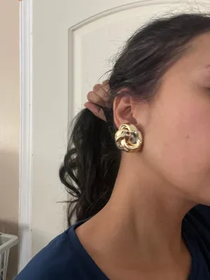 Big gold clip on earrings , gold studs  gold clip round studs large , round gold earrings , chunky gold studs no piercing metal