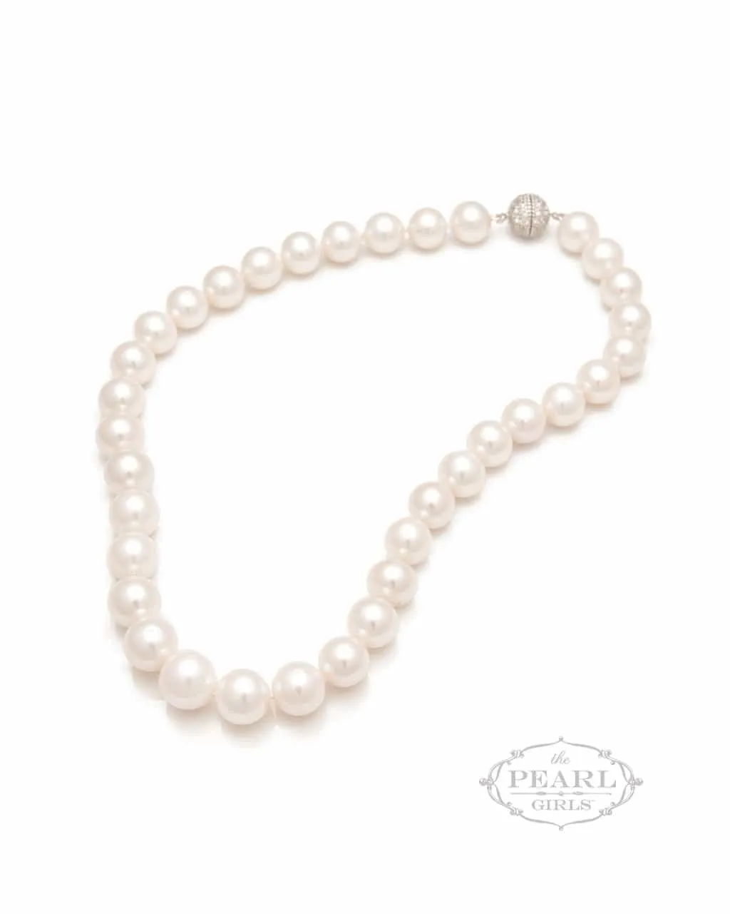 Big Pearl Necklace