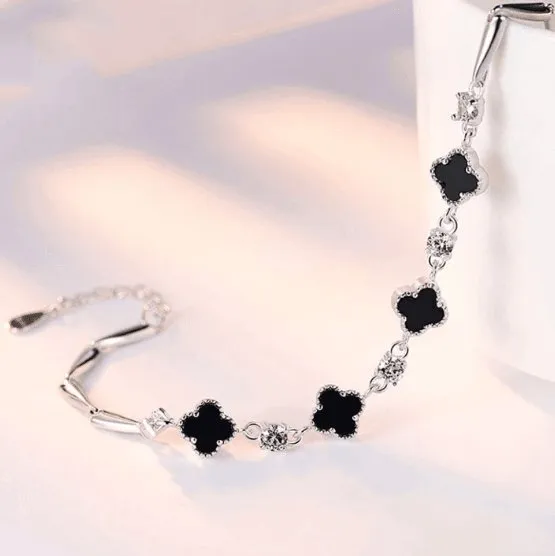 Black Clover Shape Bracelet