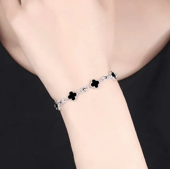 Black Clover Shape Bracelet
