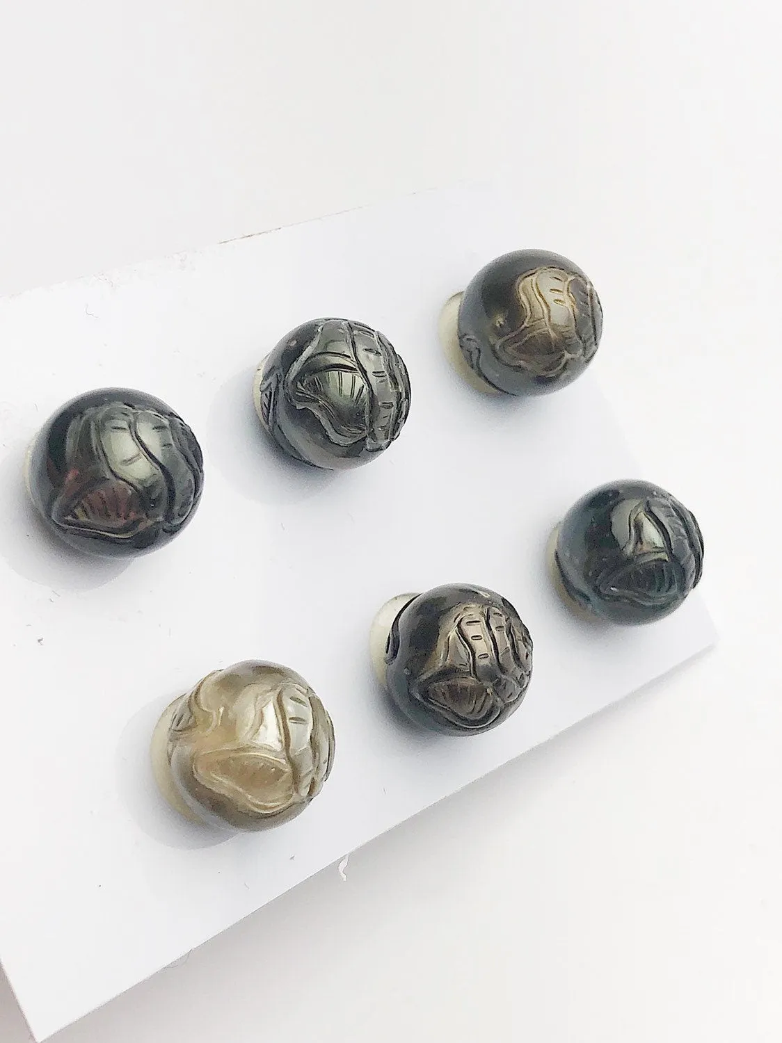 Carved Tattoo Tahitian Pearl 12mm (676)