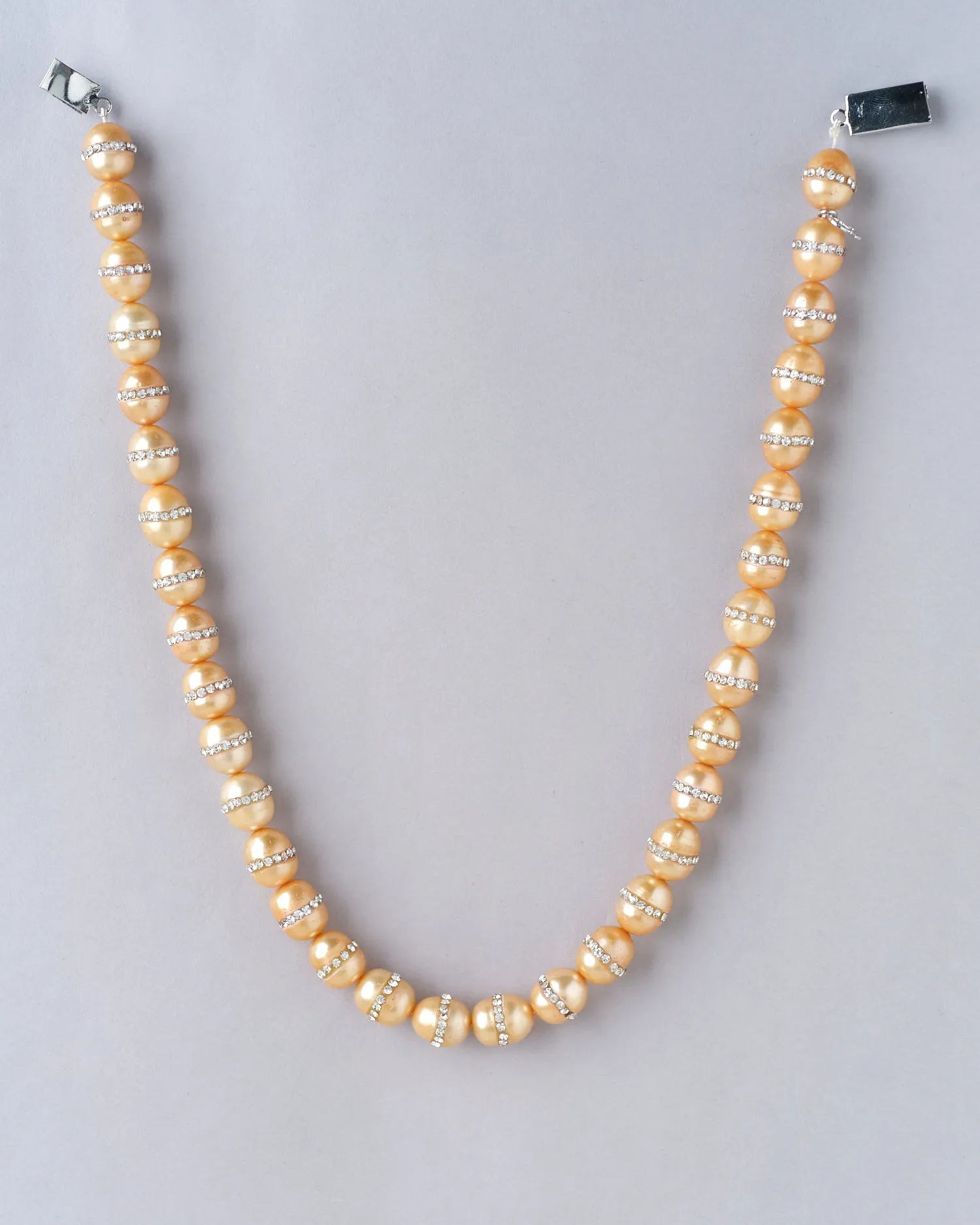 Citizen Of The Globe Pearl Necklace