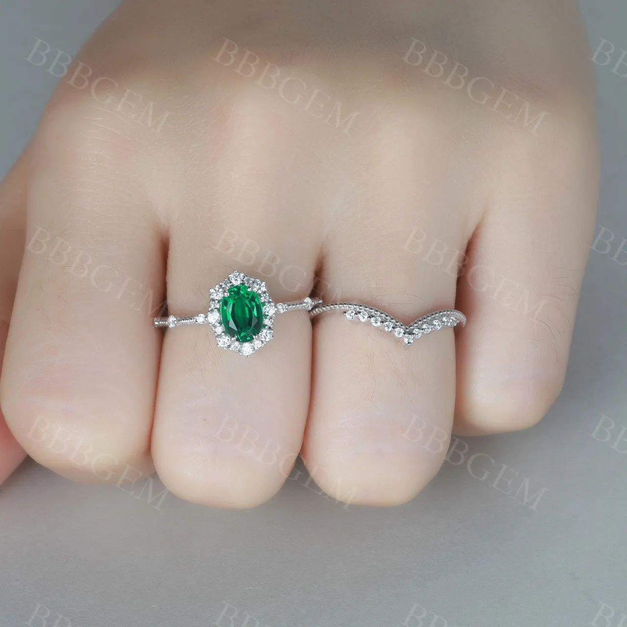 Columbia Emerald Bridal Set Unique Engagement Ring Green Gemstone Ring