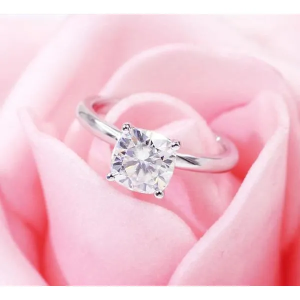 Cushion Diamond Veneer Cubic Zirconia 14K gold Solitaire Ring. 635R208K