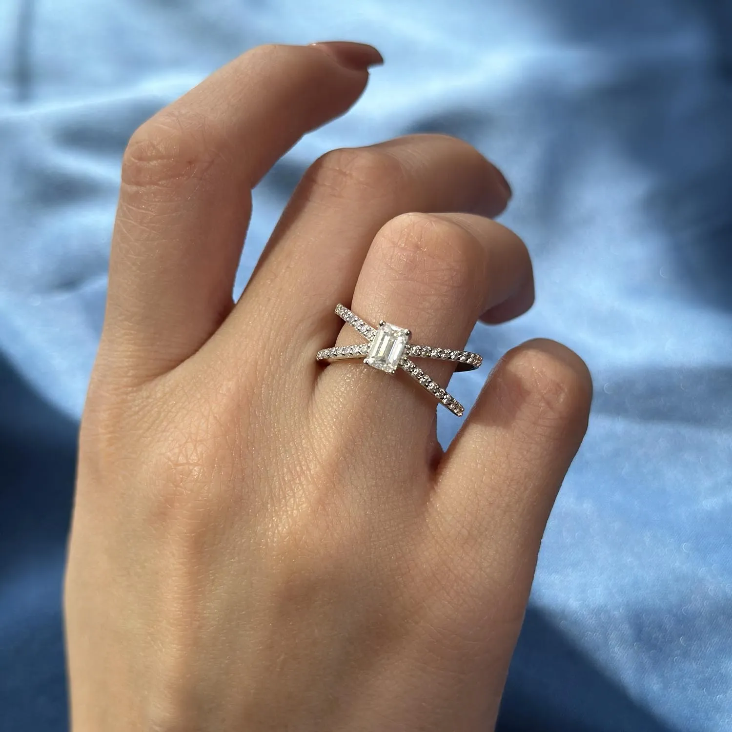 Eleganza - Solitaire Lab Grown Diamonds 18ct Gold Ring