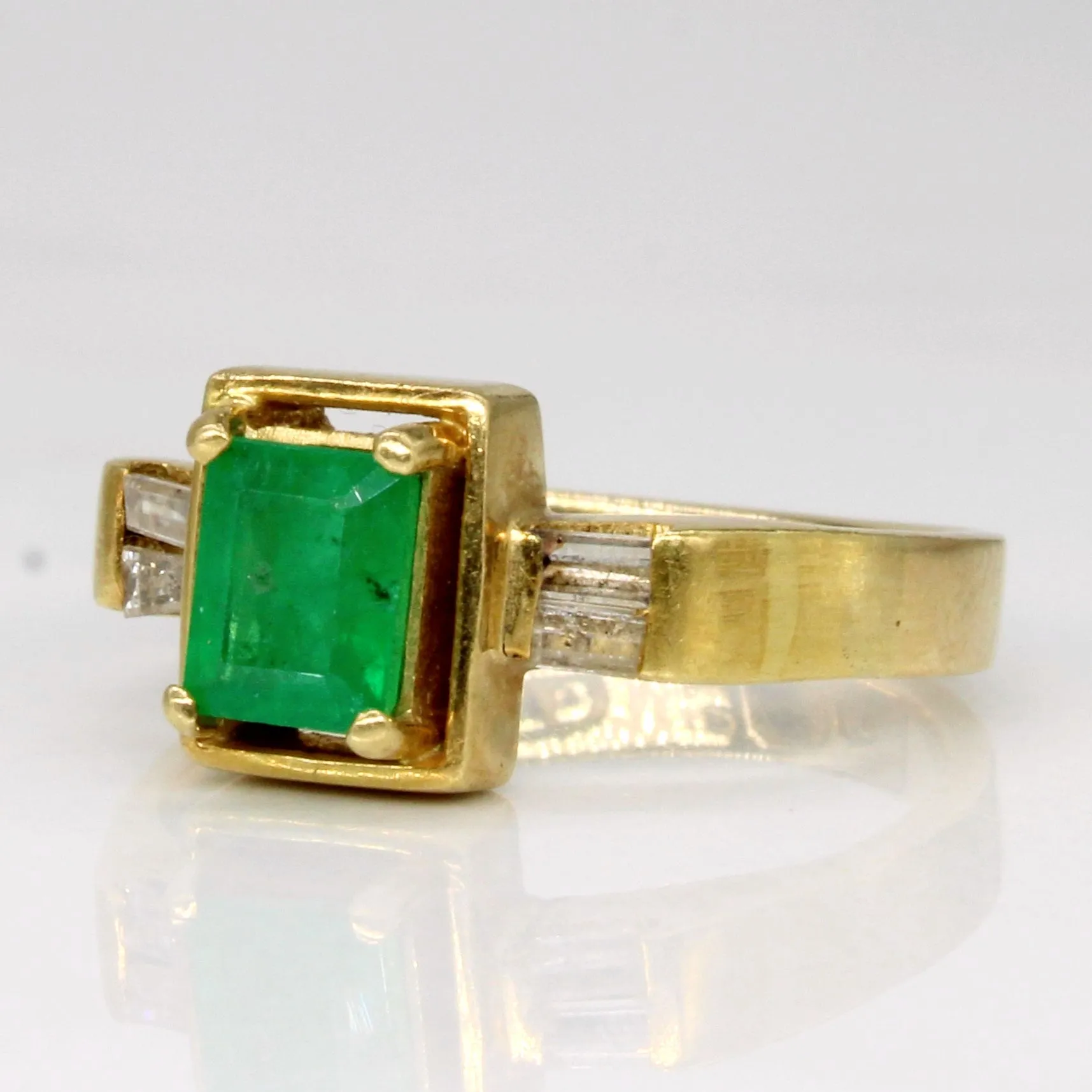Emerald & Diamond Ring | 0.40ct, 0.10ctw | SZ 4.25 |