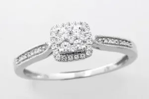 EternalDia Round Diamond Promise Cluster Ring