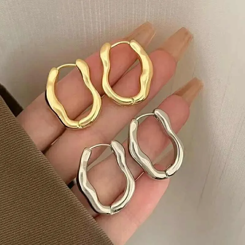 Finesse Earrings