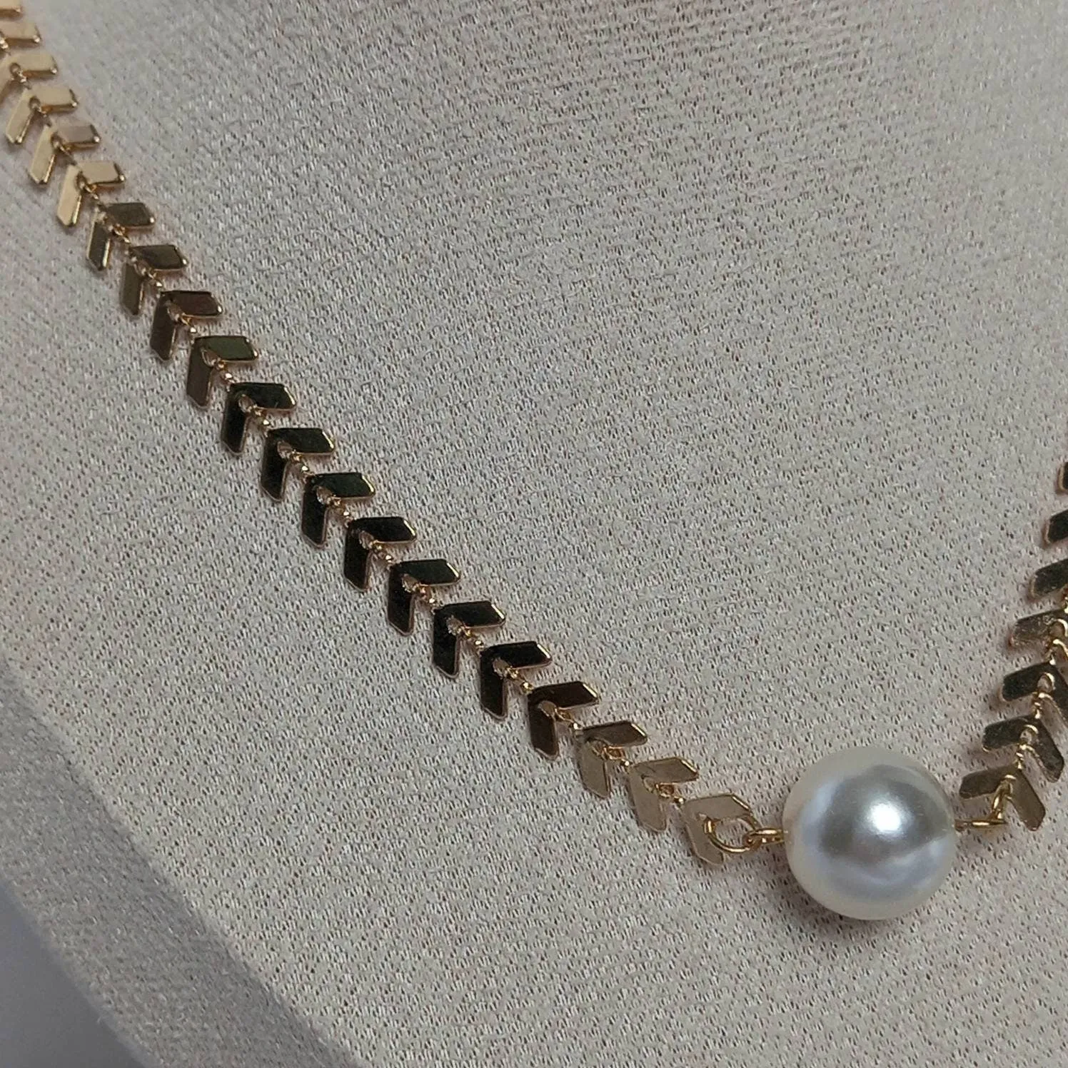 Gold Pearl Choker Necklace - Gold Necklaces,Beaded Pearl Necklace,Pearl Jewellery,Gold Jewellery In The UK,Gold Choker Necklaces In The UK