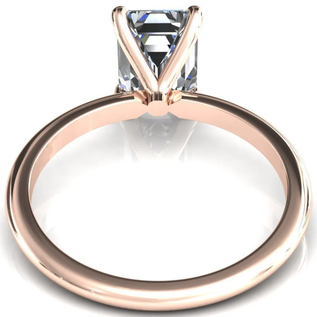 Gracey Emerald Center Stone 4-Claw Prong Engagement Ring