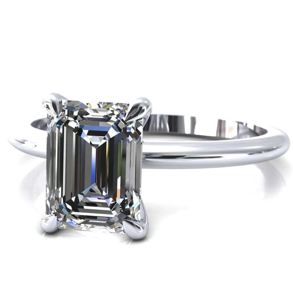 Gracey Emerald Center Stone 4-Claw Prong Engagement Ring
