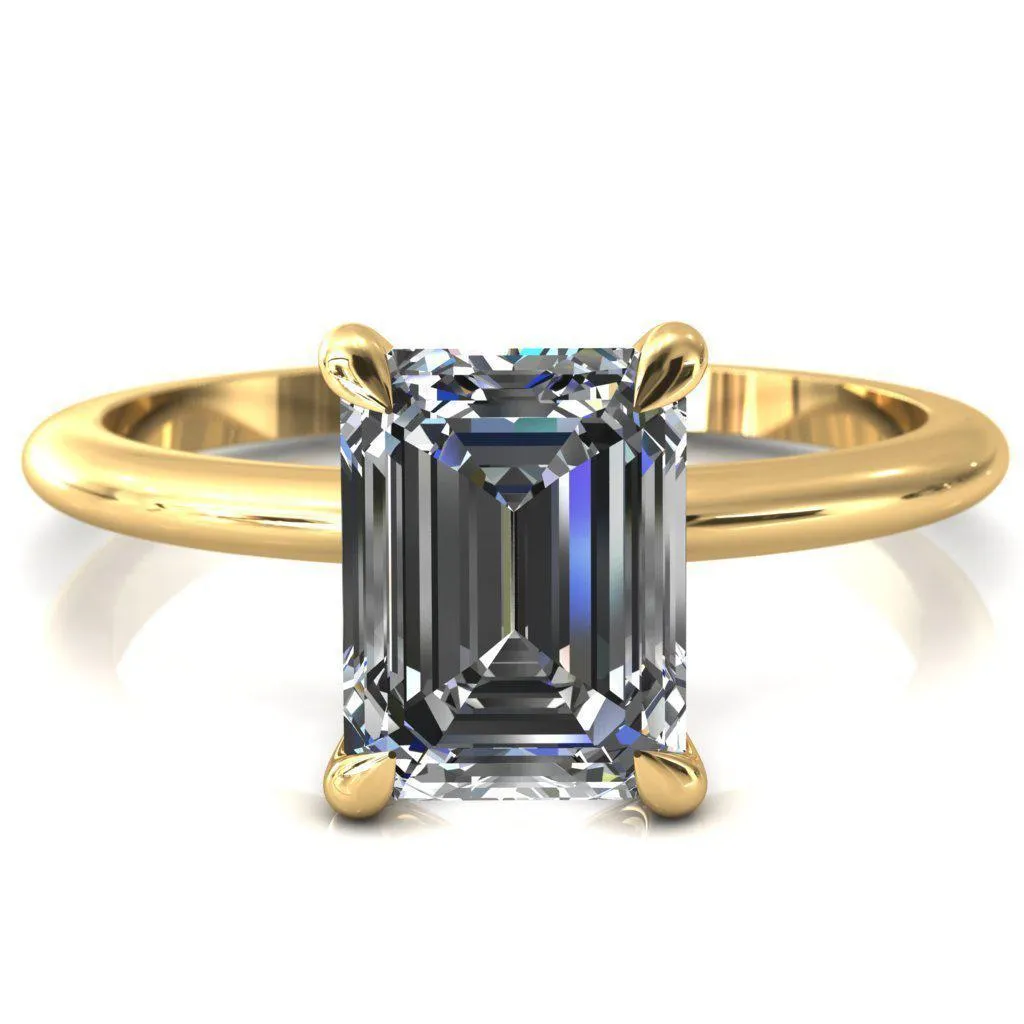 Gracey Emerald Center Stone 4-Claw Prong Engagement Ring