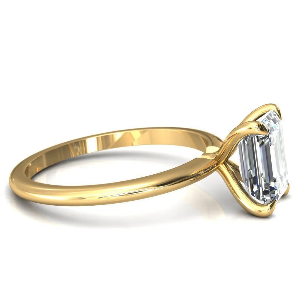 Gracey Emerald Center Stone 4-Claw Prong Engagement Ring