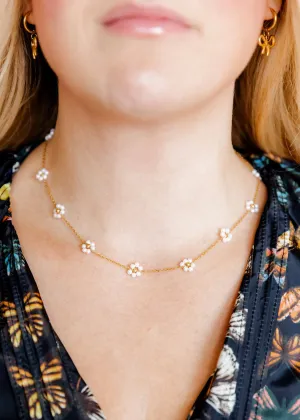 Gracie Flower Necklace- Pearl