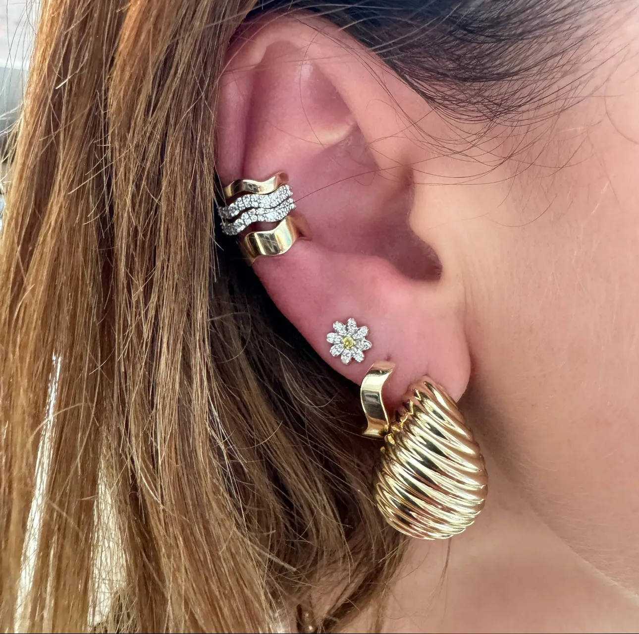 Graduated Gold Swirl Teardrop Earrings