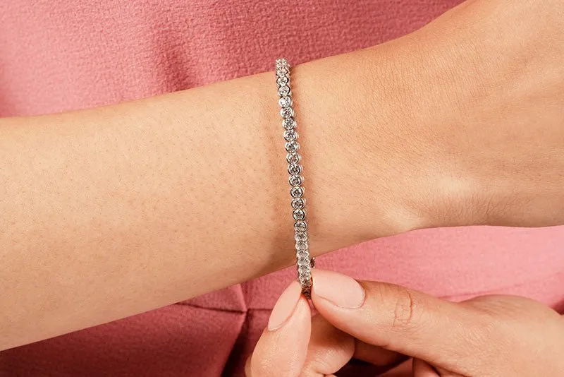 Half Bezel Confidence Lab-Grown Diamond Tennis Bracelet with 8.05 ct.(finished) 3.7mm