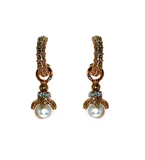 Hooped Earrings with Cream Faux Pearl