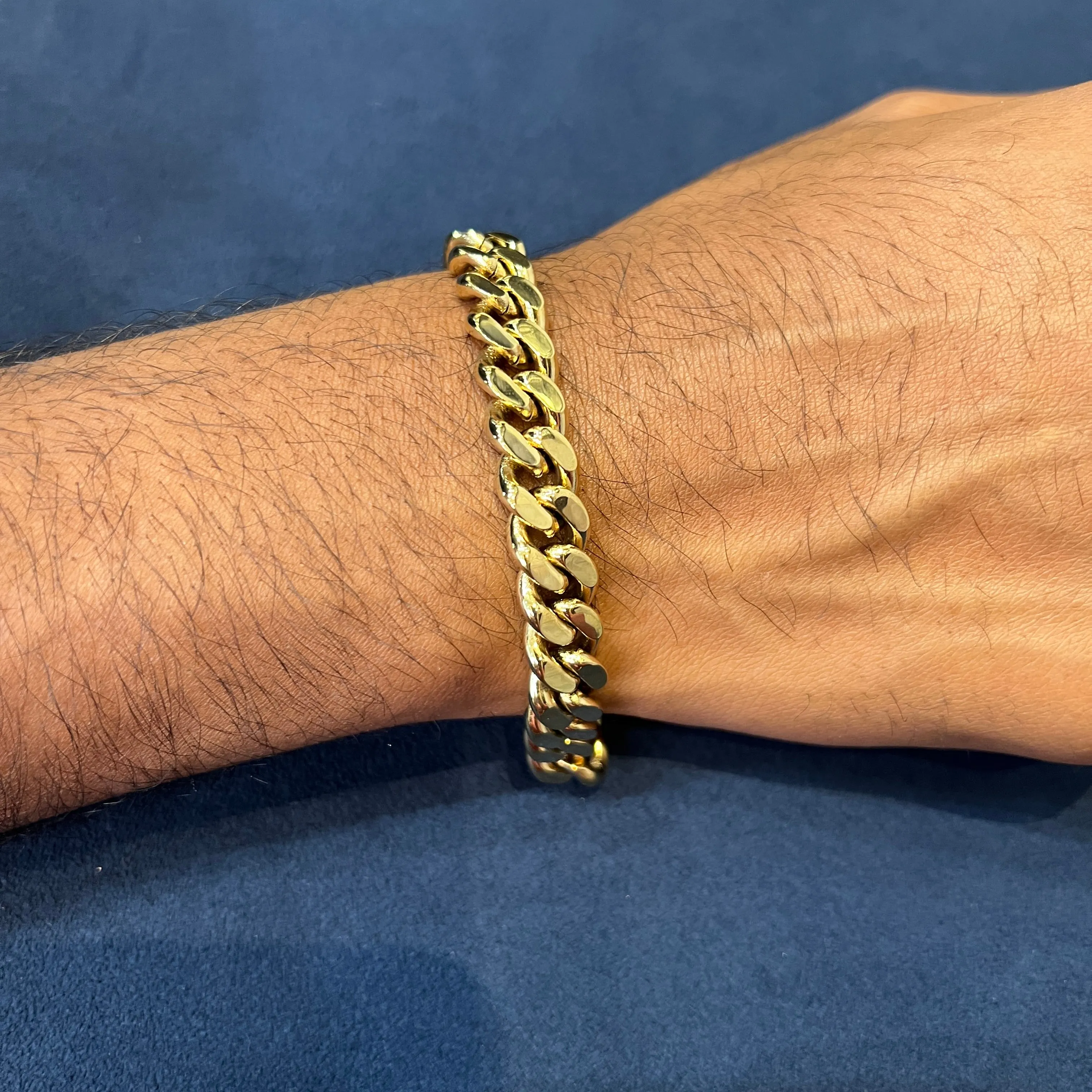 Italgem Stainless Steel (10mm) Cuban Link CZ Clasp Bracelet 8.5"