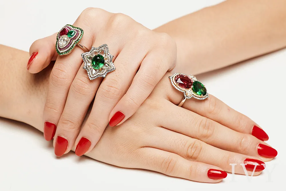 La Vita e Bella Ring with Red Spinel and Emerald