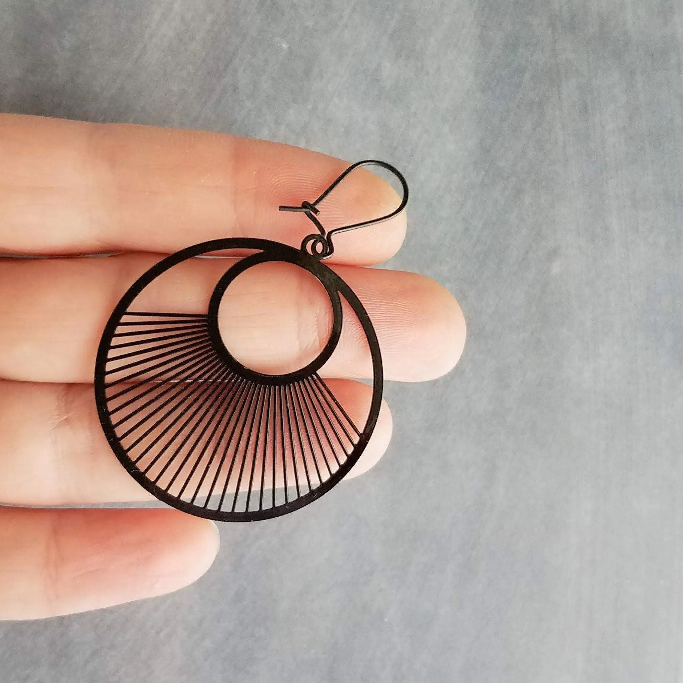 Large Silver Spokes Earrings, large silver circle earrings, statement earrings, large earrings, sun ray earring, big round lightweight