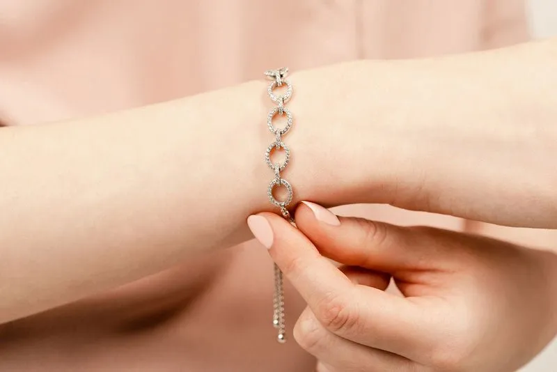 Love Open Oval Adjustable Diamond Bracelet with 0.98 ct.(finished) 1.2mm