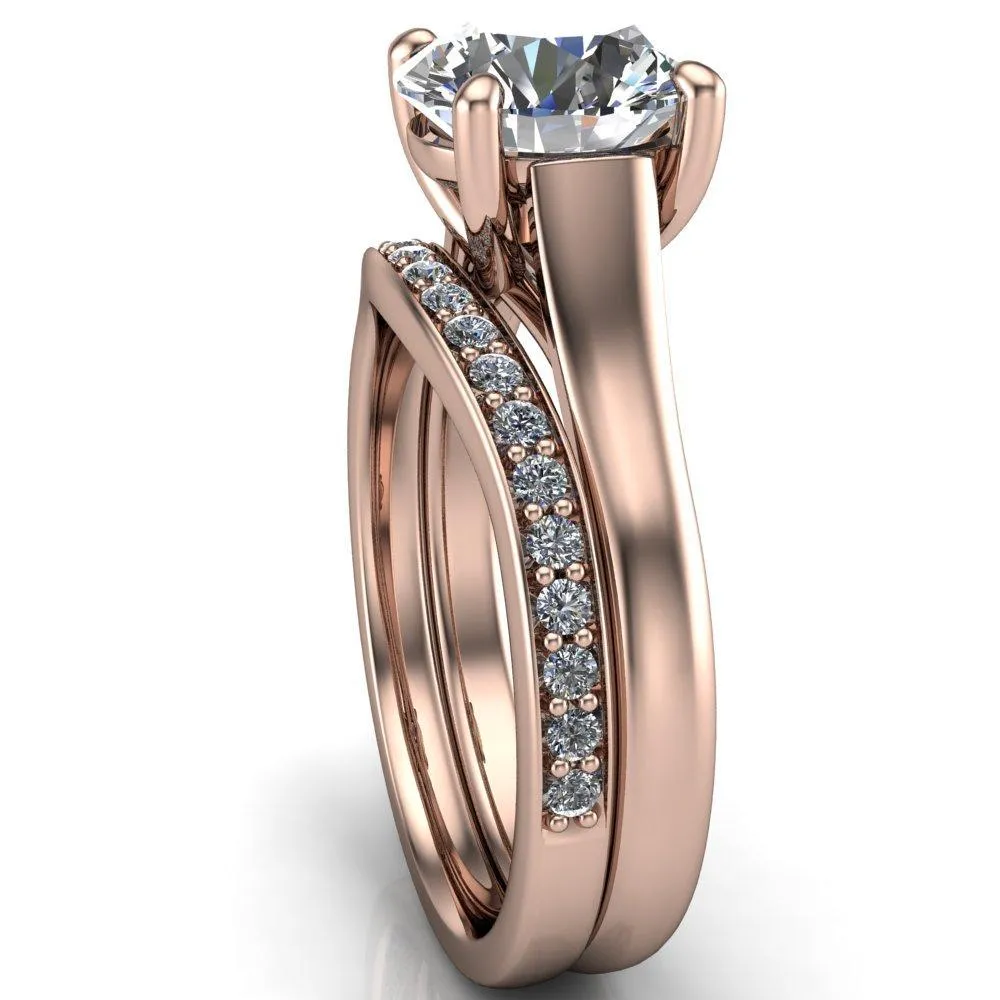 Lucerne Round Center Stone 4 Prong Solitaire Ring