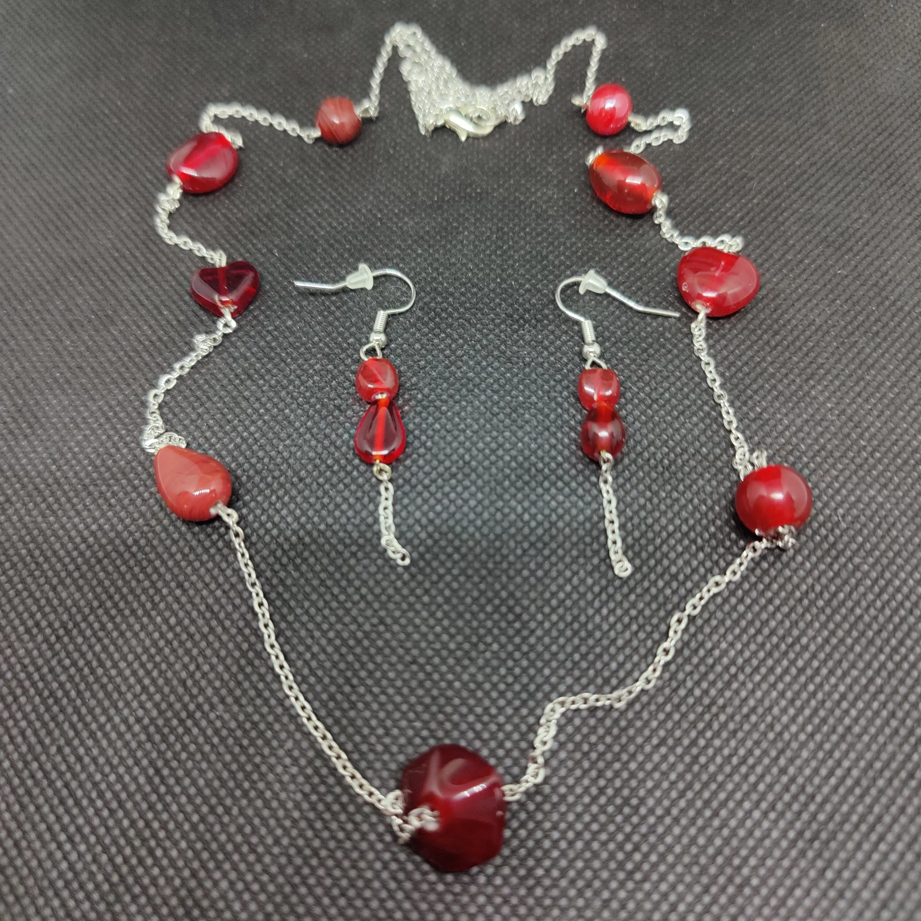 NE #21 Red and Silver a Fetching Jewelry Set.