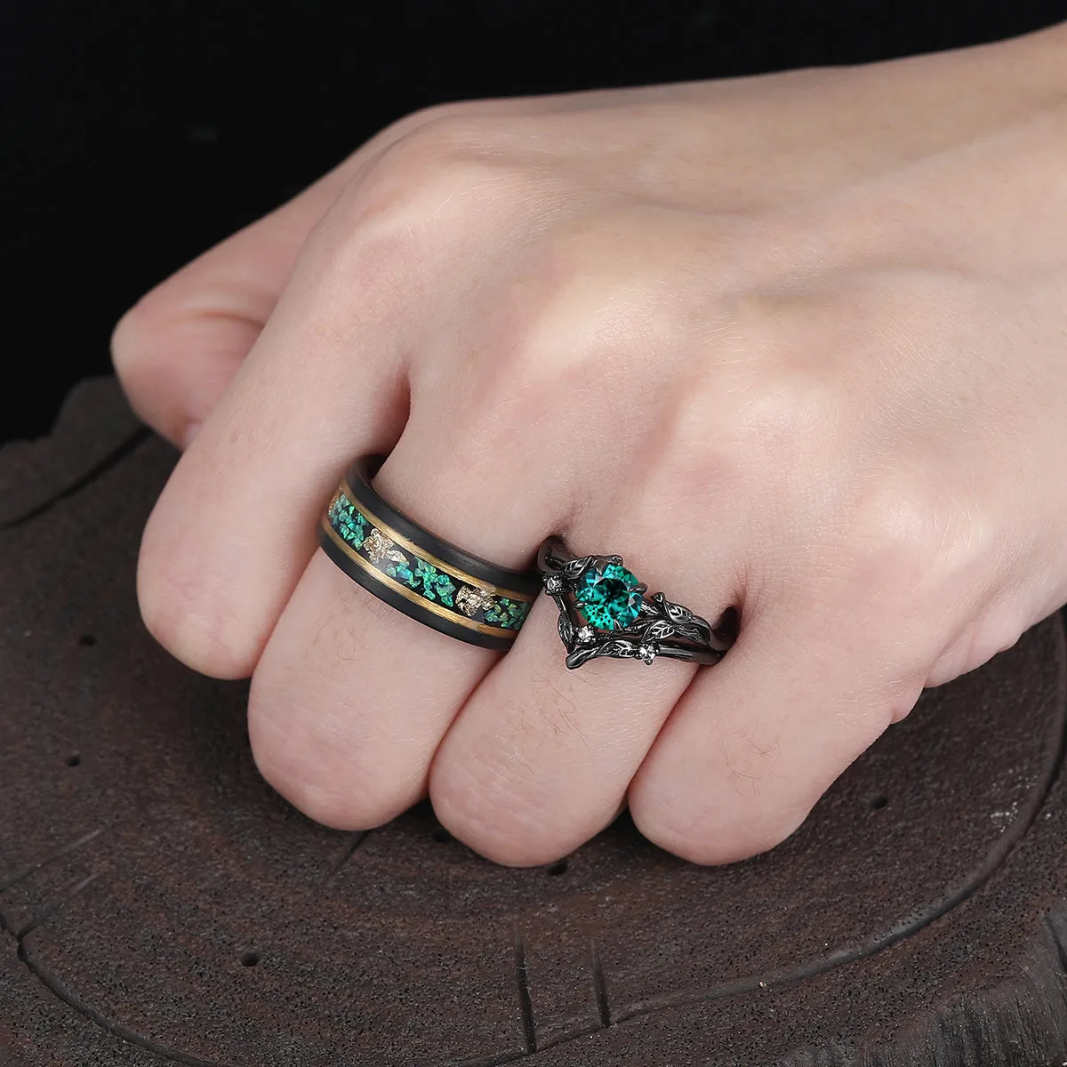 Noble Green Emerald Sprig Curved Engagement Silver Couples Rings Matching Tungsten Wedding Ring For Men And Women