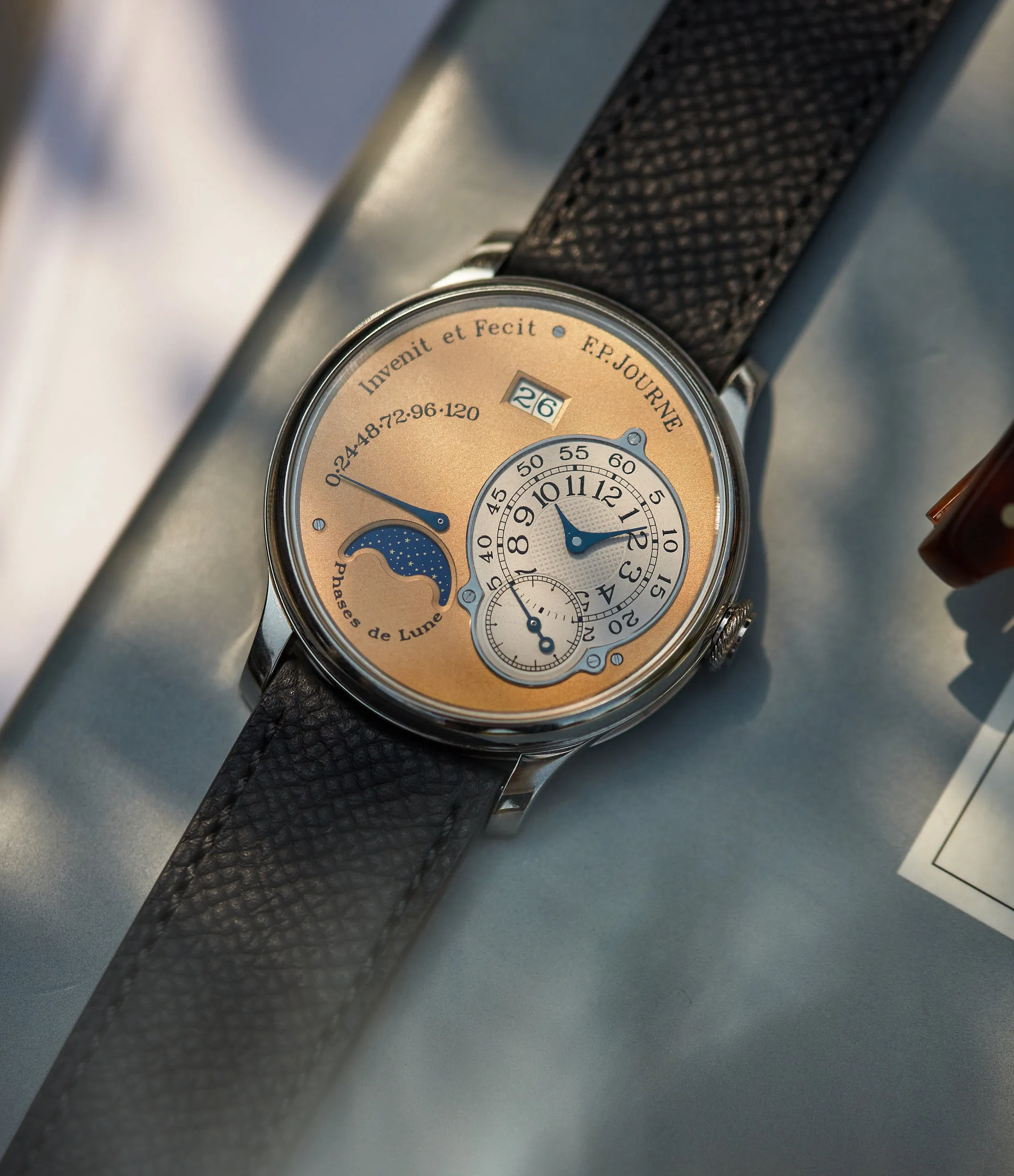 Octa Lune | 38mm | Platinum