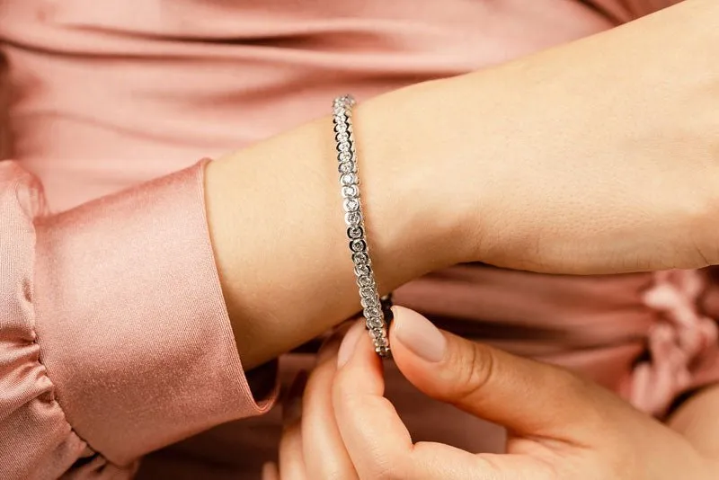 Pillow Bezel Set Lab-Grown Diamond Tennis Bracelet with 3.60 ct.(finished) 2.5mm