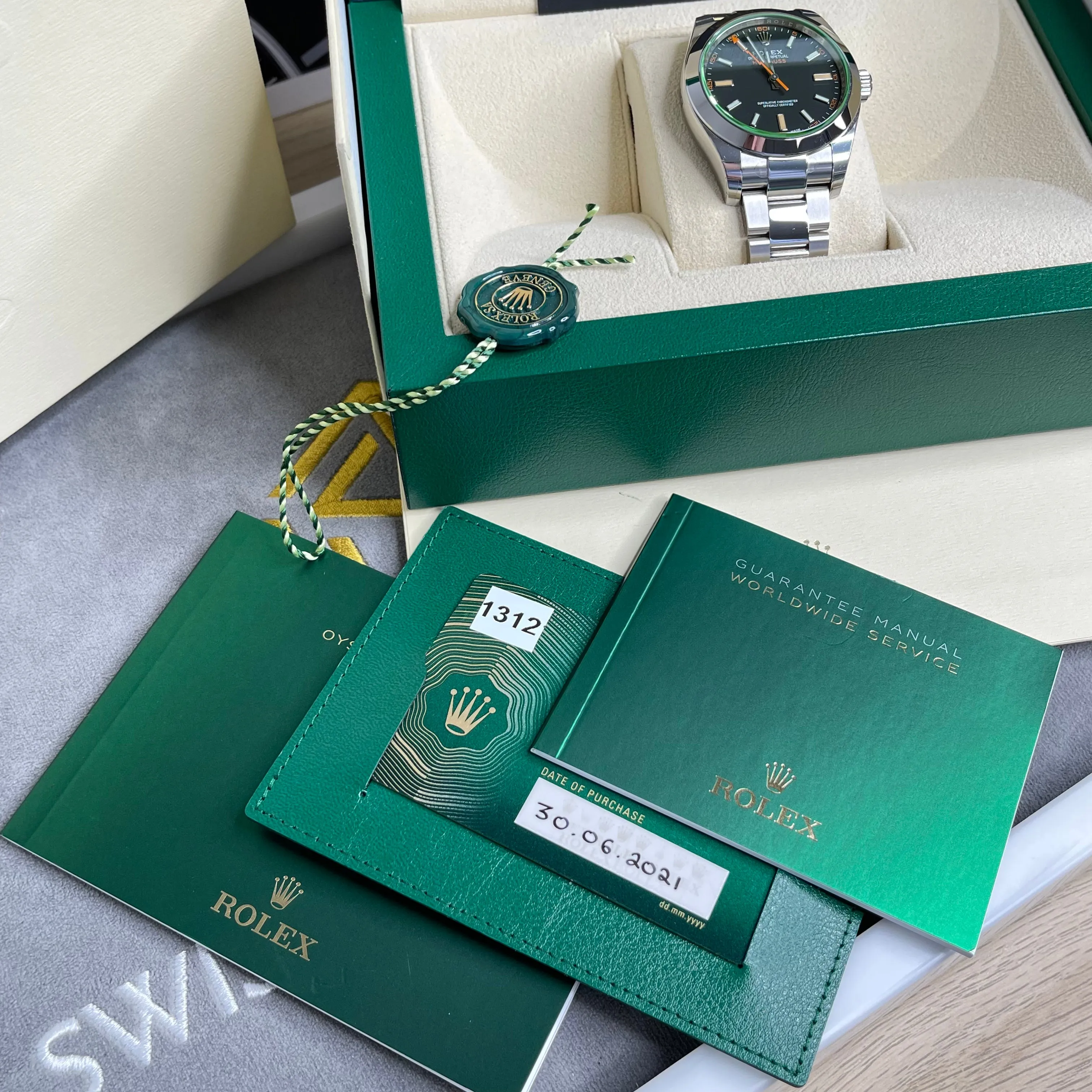 Rolex Milgauss 116400GV 2021 Black Dial Full Stickers Full Set Watch