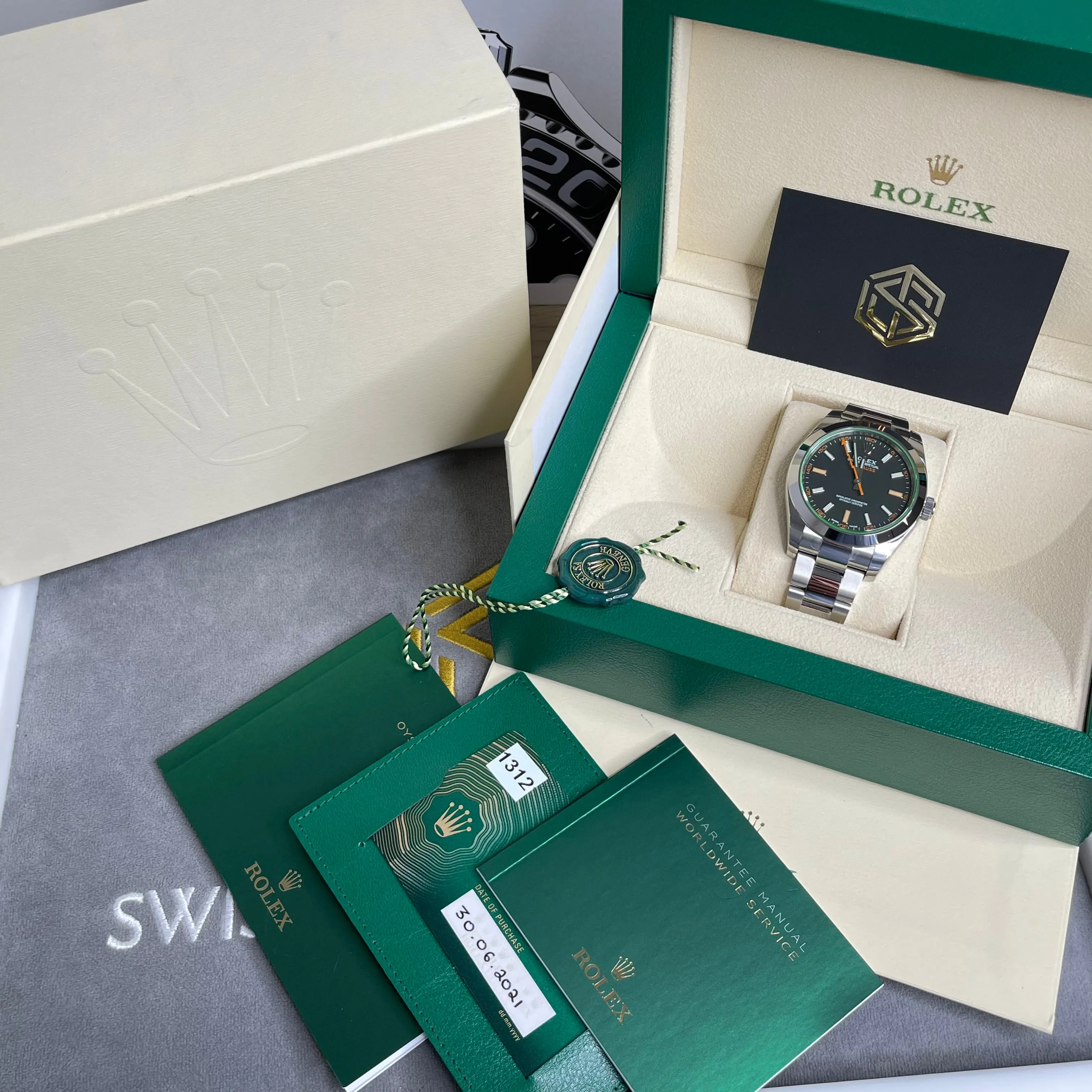 Rolex Milgauss 116400GV 2021 Black Dial Full Stickers Full Set Watch
